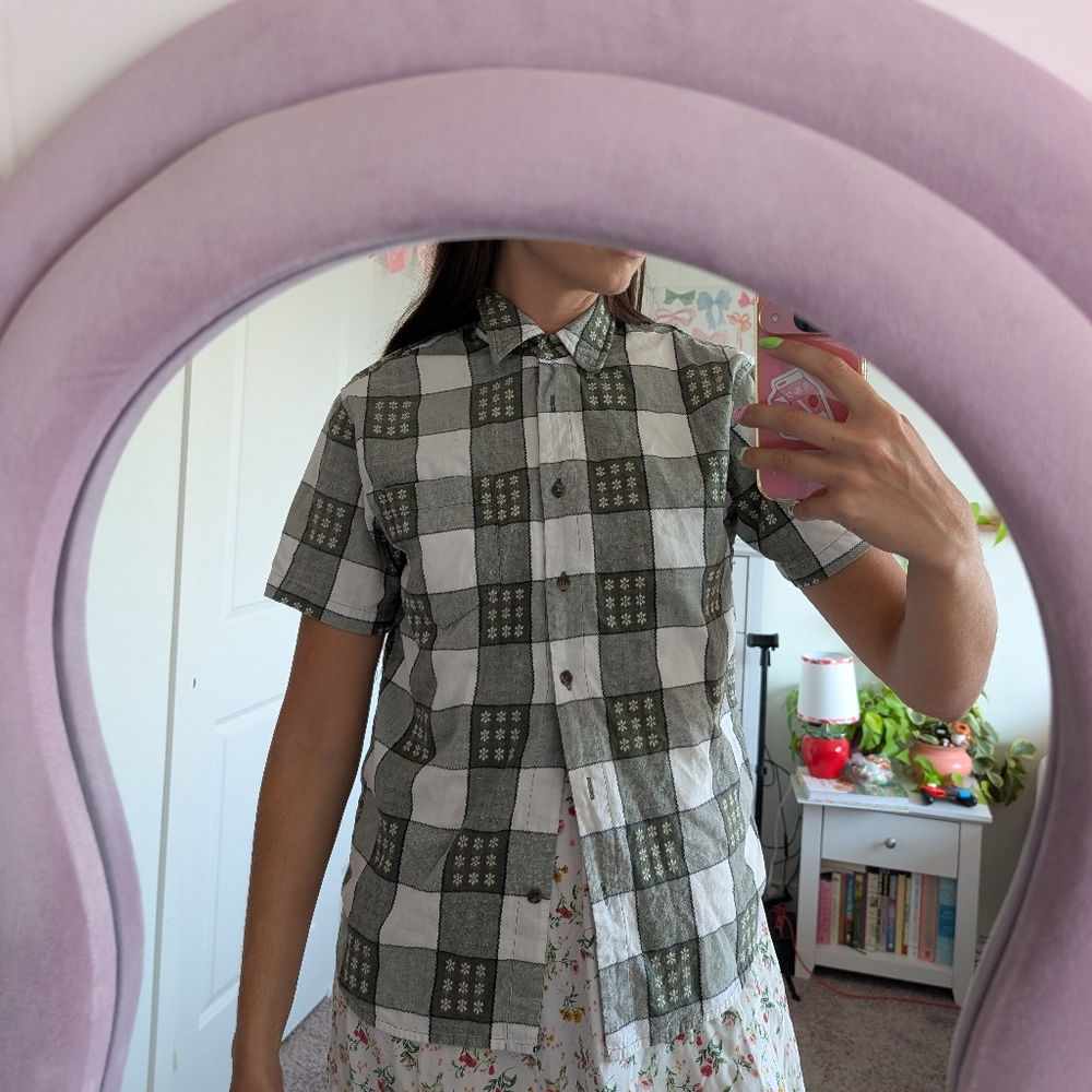 Green and White Checkered Button Down Shirt Size Medium